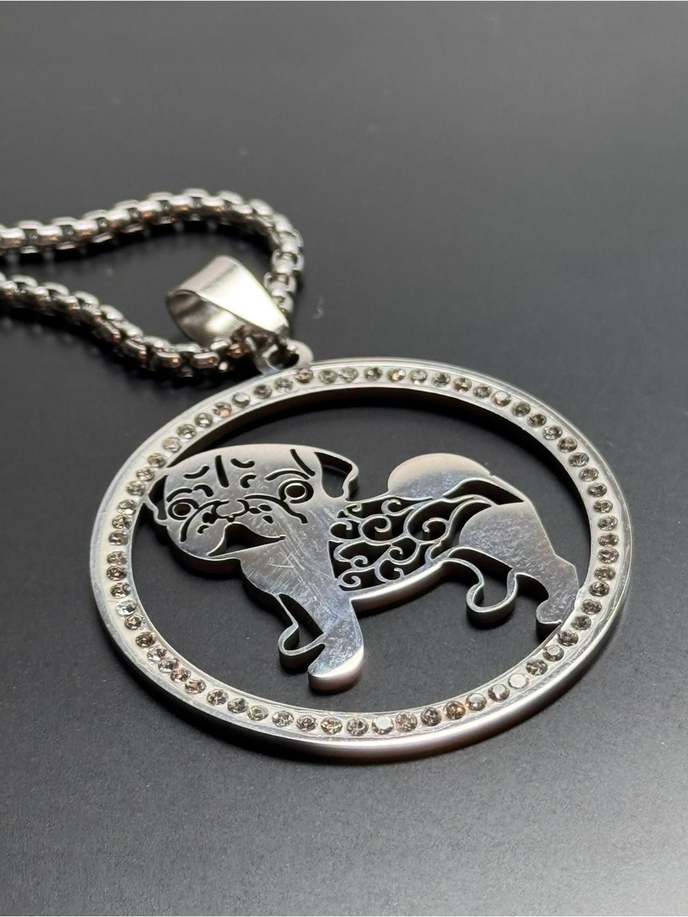 Adorable Pug Pendant Necklace with Rhinestones - Perfect for Animal Lovers